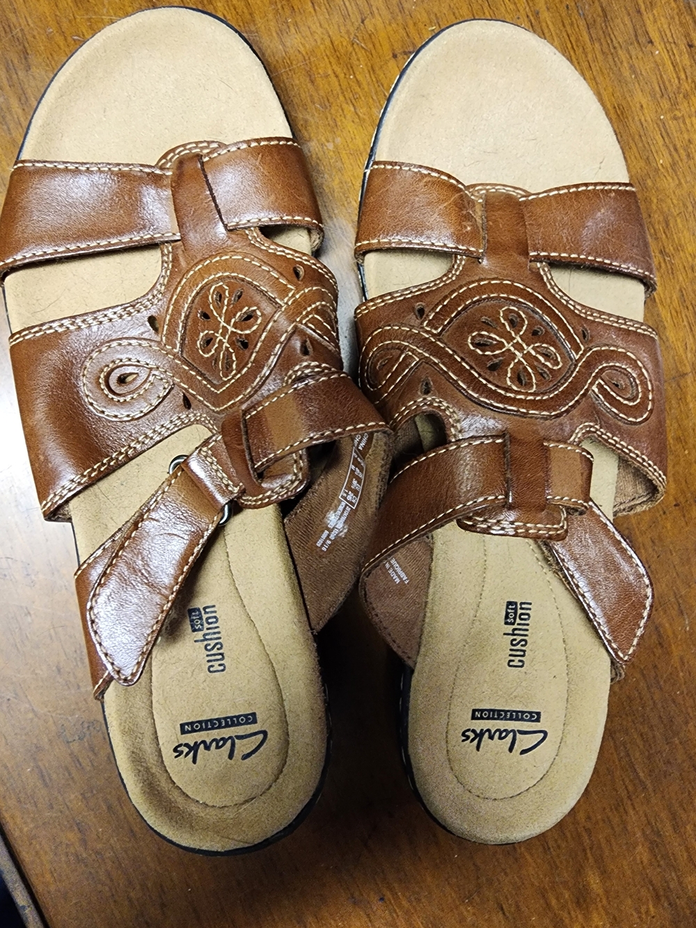 Clarks Brown Leather 8.5 Women's Adjustable Strap Sandals